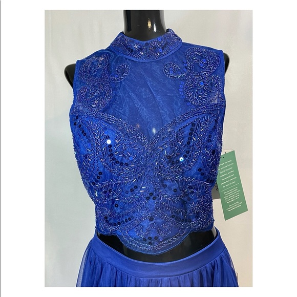 Two piece formal outfit by Love Reign in deep blue. - Picture 3 of 8